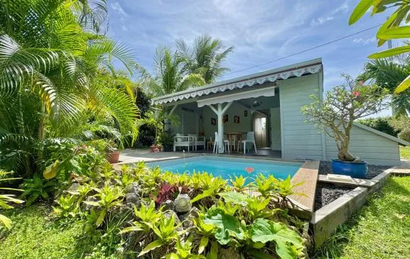 Maison Ti kaz a Max avec piscine privée, pour deux