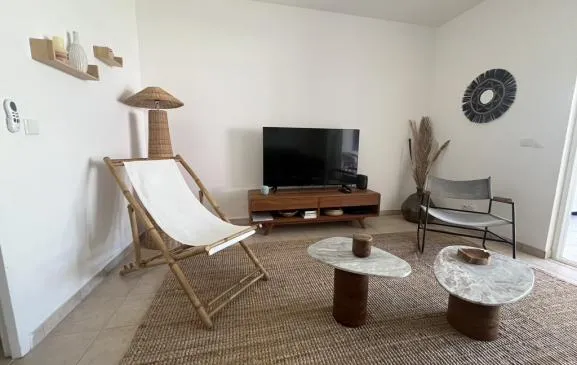 BEL APPARTEMENT CRYSTAL BEACH