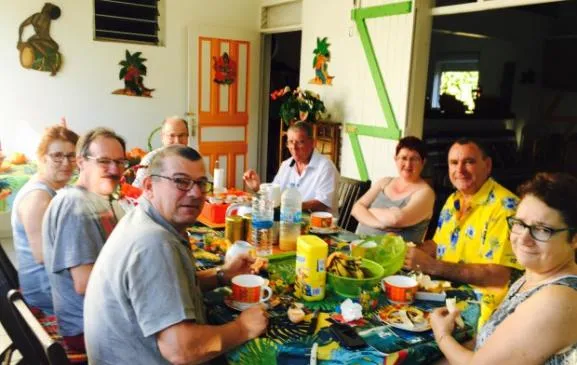 Villa du Bonheur - Chambre d'hote en demi pension .80.00 euro la nuit par personne euro la nuit par personne