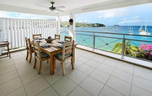 La Mer Dorée, appartement avec la vue époustouflante, devant la mer
