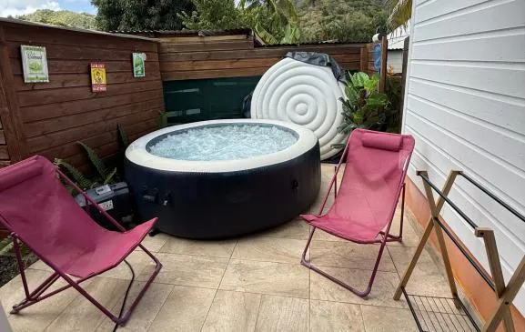 Le Tiaré T2 avec jacuzzi