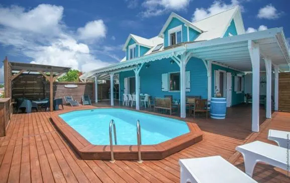 Villa Casabwa972, piscine privée, 200m de la plage, 4 chambres climatisées