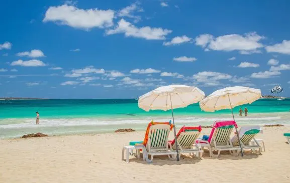 Magnifique studio vue mer, 50 m de la plage et piscine 